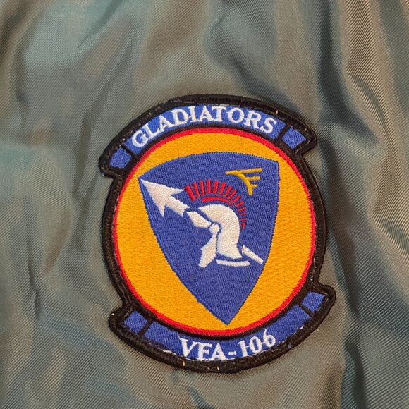 Vintage Alpha Industries CWU-45/P Green Jacket Pilot Aviator Bomber L Gladiators - Picture 3 of 8